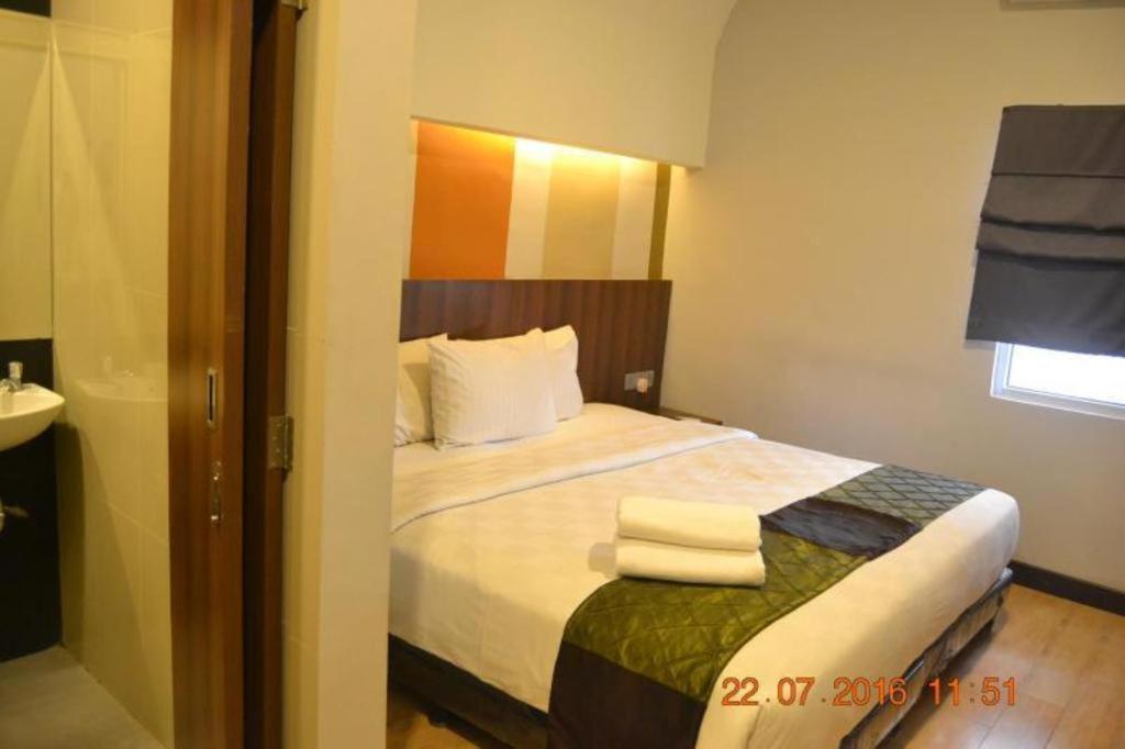 J Hotel Medan Zewnętrze zdjęcie